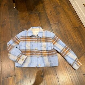 Wilfred Free “Ganna” Cropped Shirt Jacket